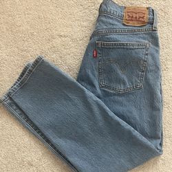 Womens Levi Jeans 