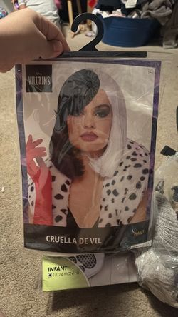 Cruella De Vil wig