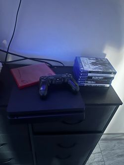 Consola ps4 con 1 control y juegos PS4 Slim Console with Controller and 6 Games