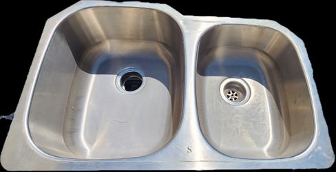 Stainless Steel Kitchen Sink
