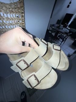 Birkenstock Arizona’s Men (WORN ONCE)