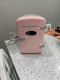 Frigidaire Pink Retro Mini Fridge $20