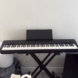Casio Privia PX-160 Digital Piano - Excellent Condition