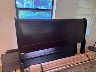 6 piece Costco bedroom set