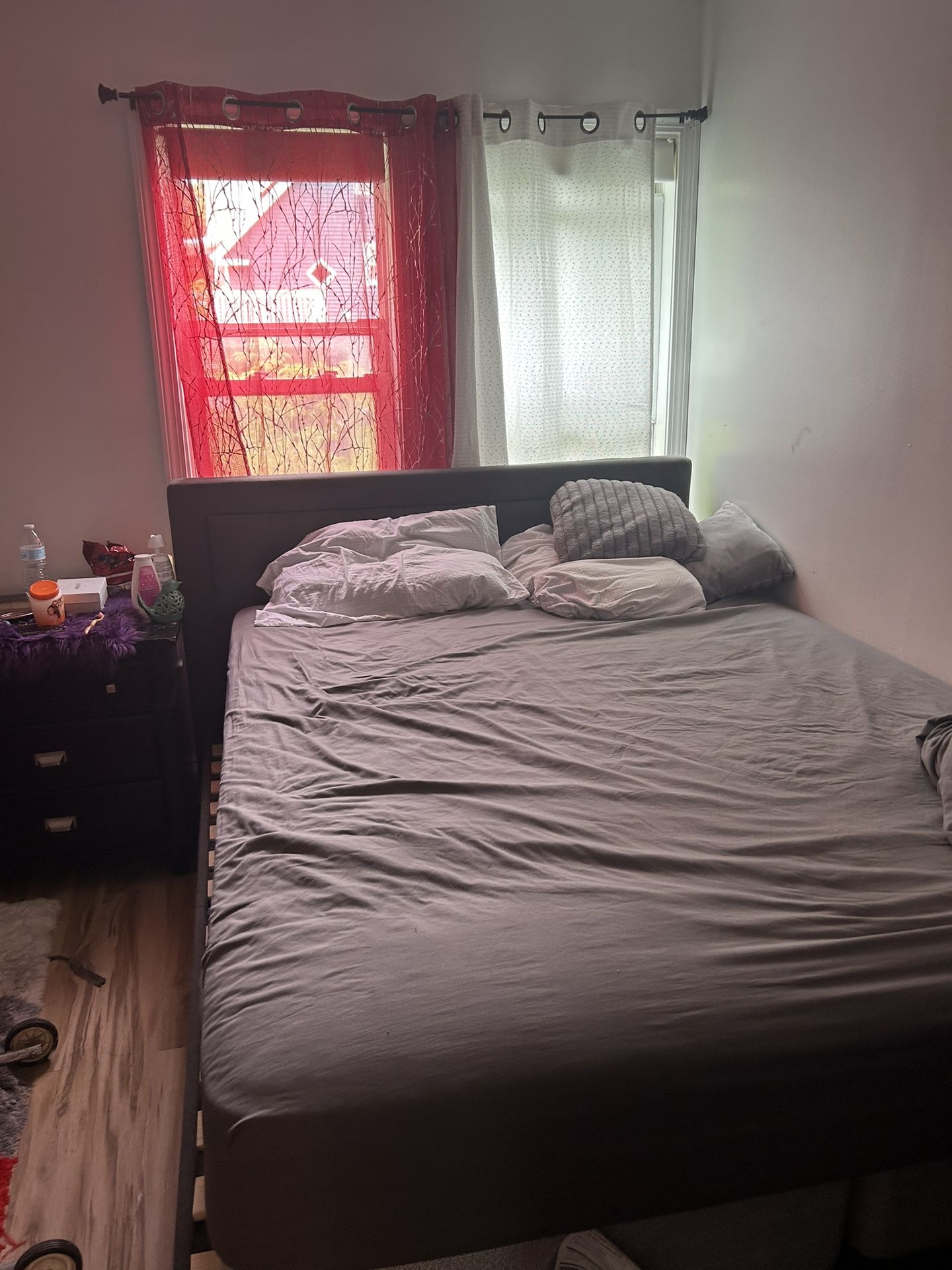 Bedroom Set For Sale