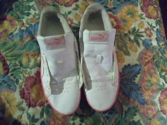 👟👞👟👞 Girls Puma Shoes 👞👟👞👟