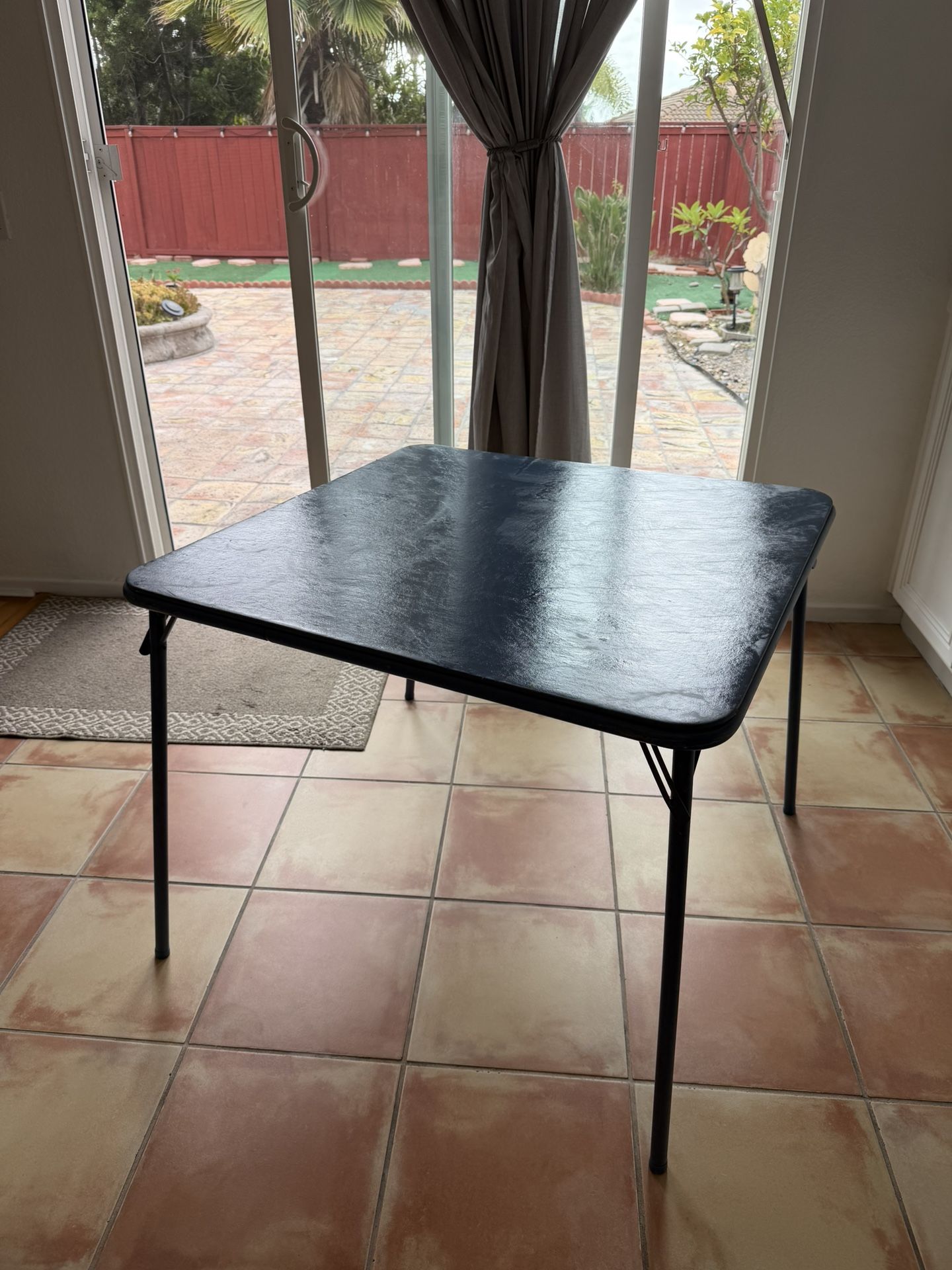 Foldable Table