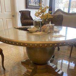 Dinning table   54  Inch Round All Wood 