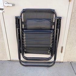 (NEW) $40 Folding Zero Gravity Outdoor Recliner Patio Lounge Chair Adjustable Headrest Textilene Mesh - Black
