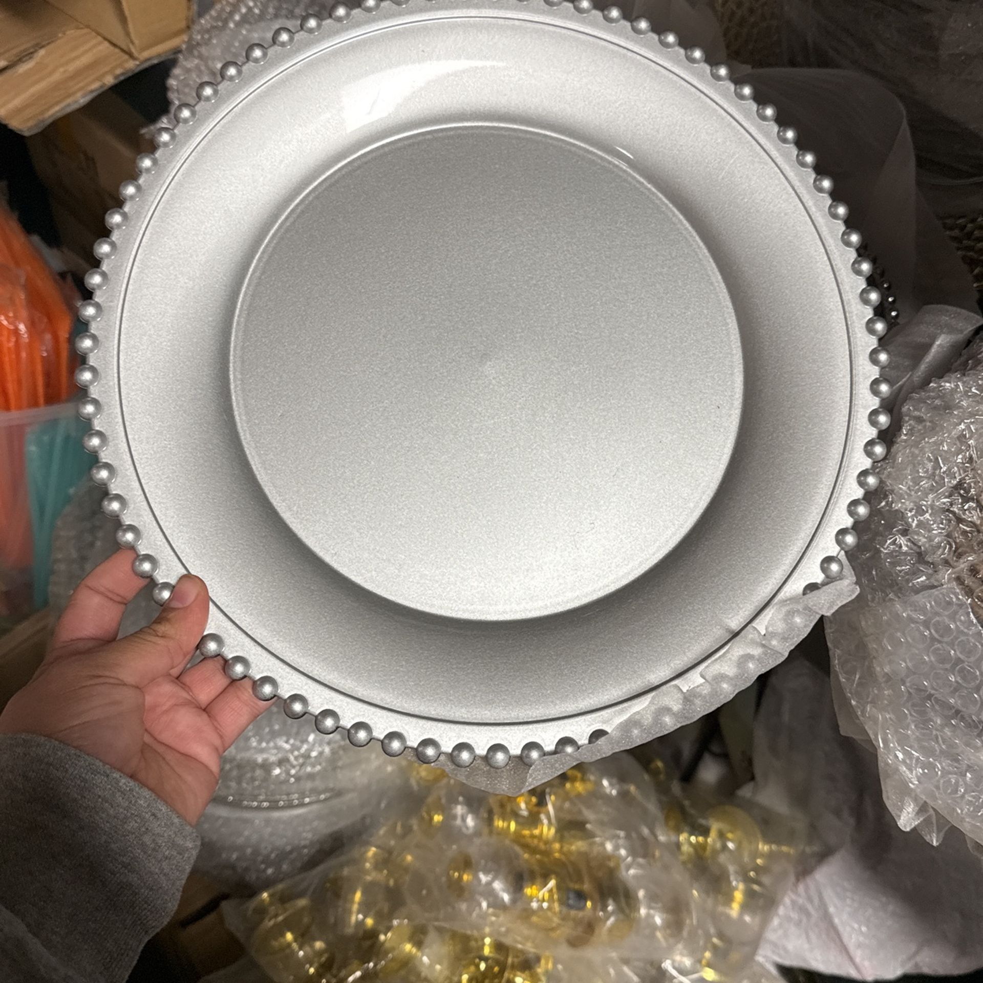 6 Charger Plates