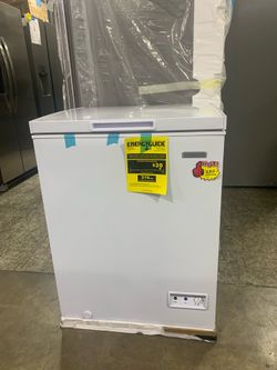 Chest Freezer 5.0 Cubic Feet- Great for Compact Units