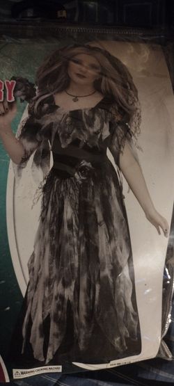 Costume Cemetery Bride