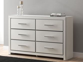 Birmonton White Dresser