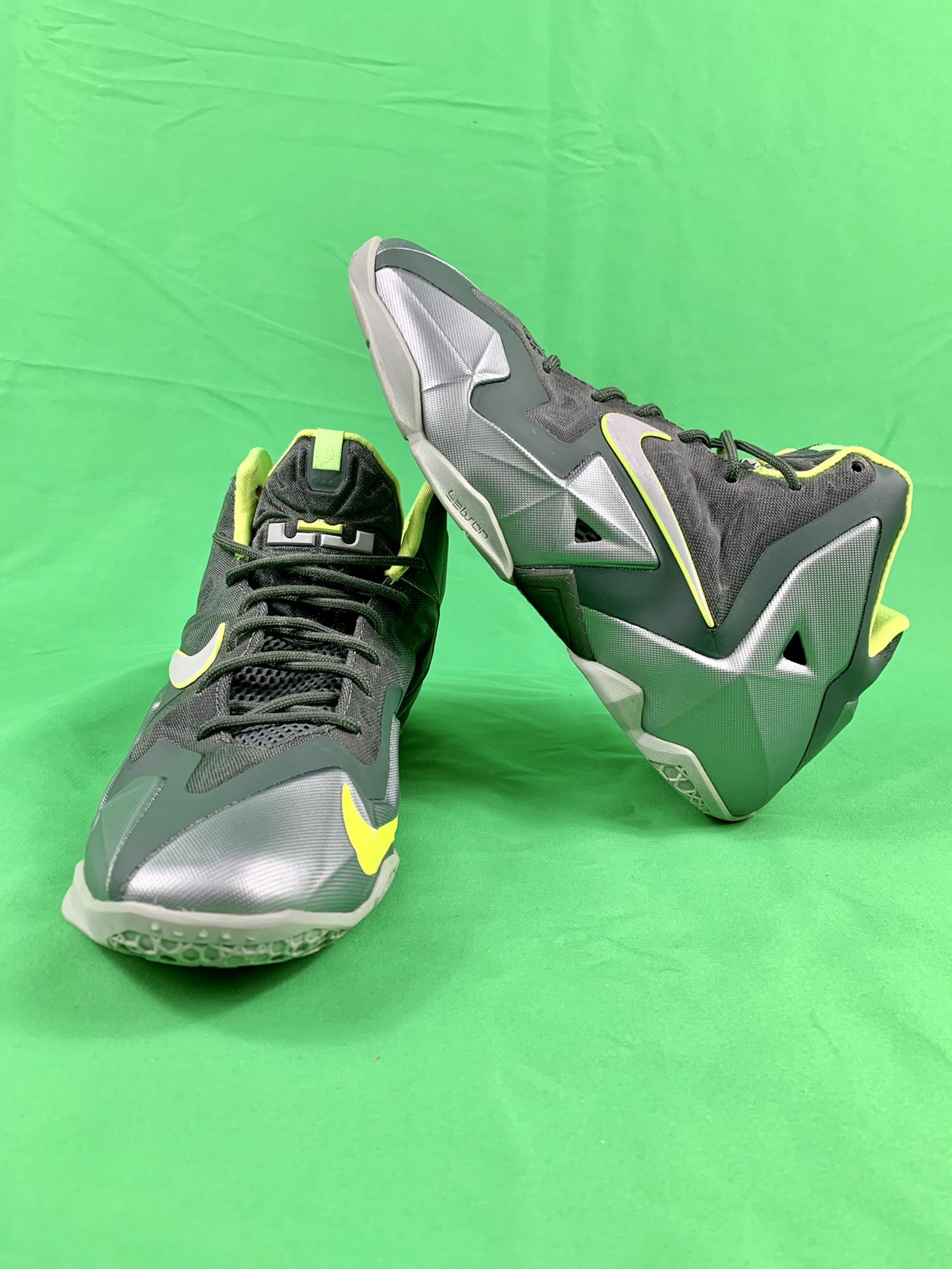 NIKE LEBRON XI (GS) DUNKMAN (Sz 7Y)