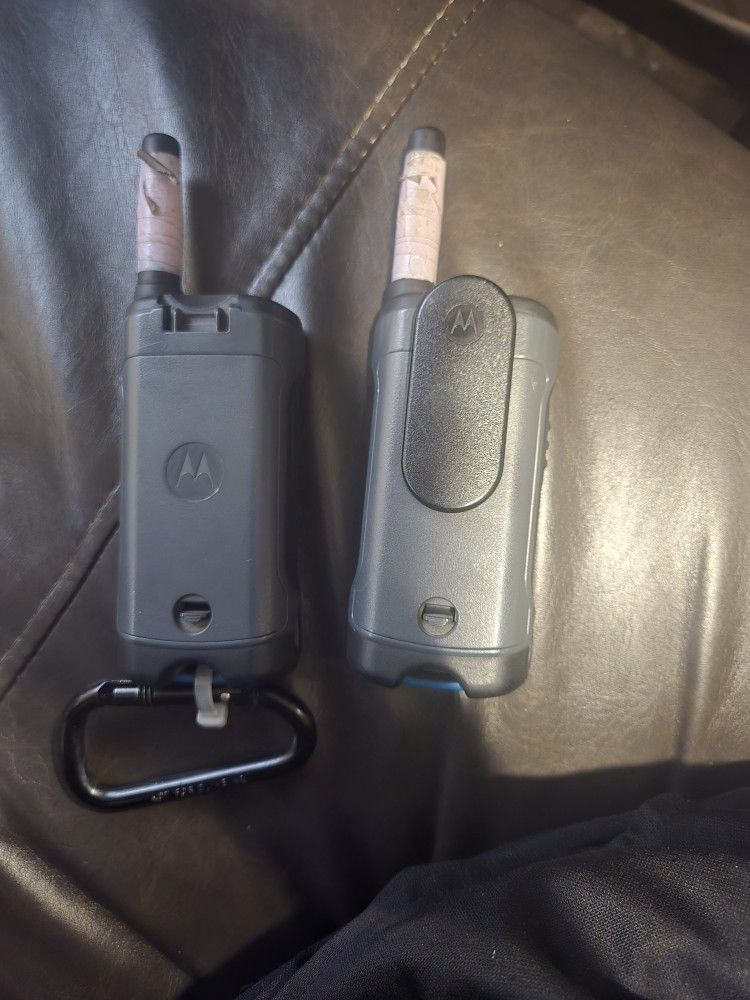 MOTOROLA Handheld Two Way Radio, Walkie Talkie