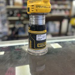 DeWalt DCW600 20V MAX XR Brushless Compact Router.  