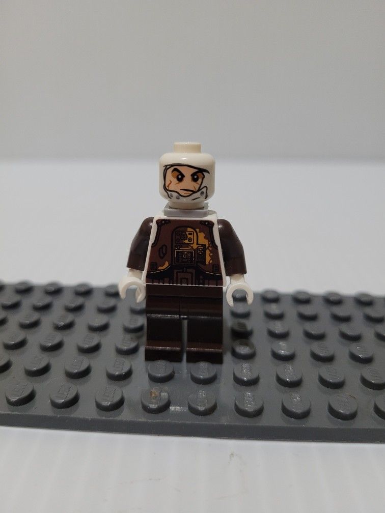 LEGO Star Wars Dengar Bounty Hunter Minifigure from 75145 Eclipse No Hat
