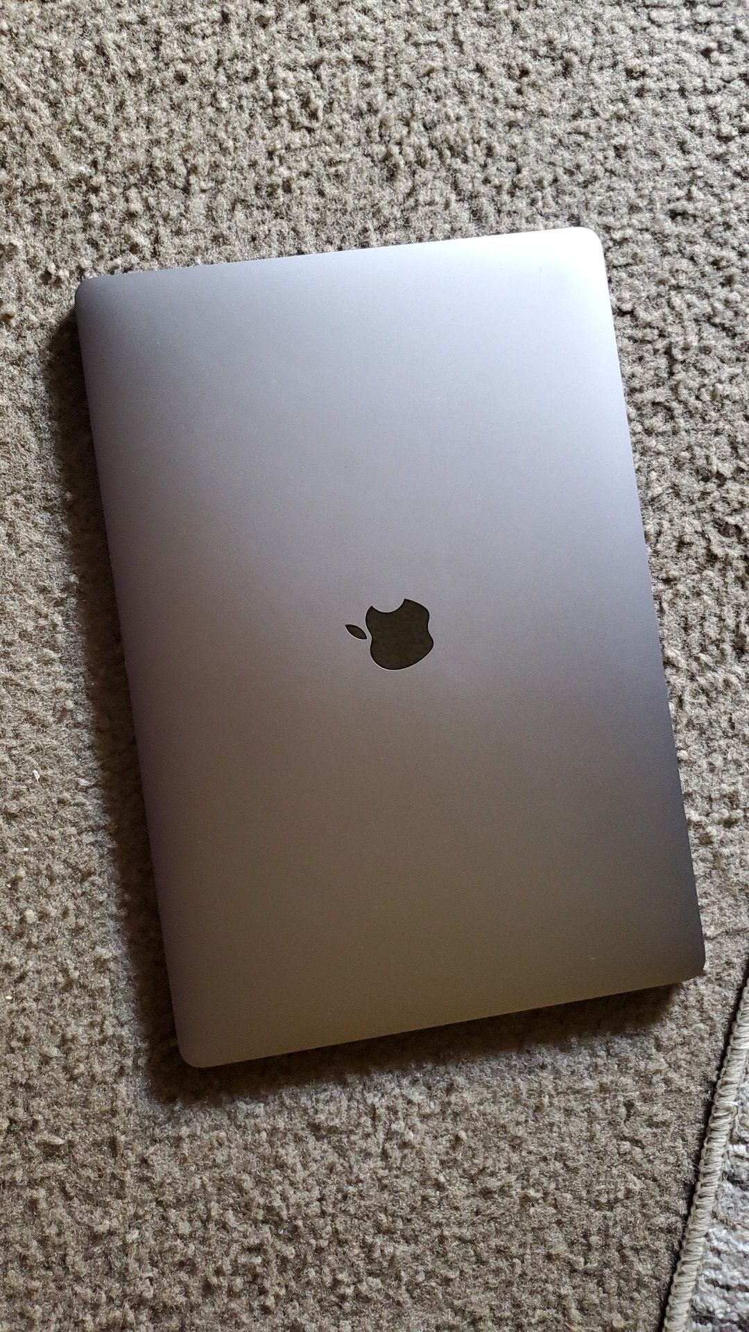 MacBook Pro 15 inches laptop