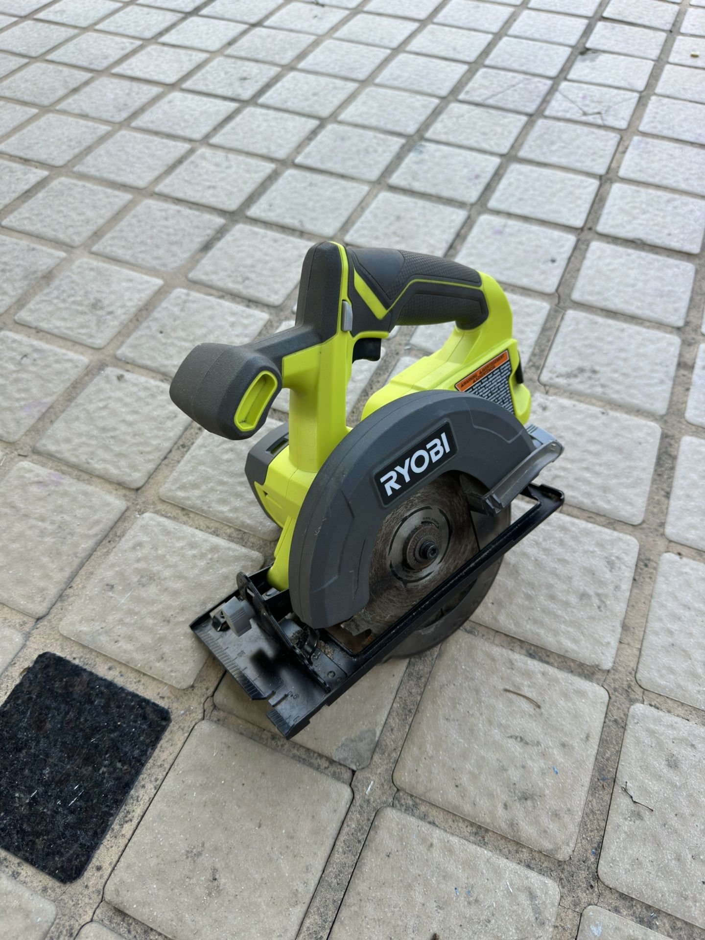 Ryobi One P505 18V Lithium Ion Cordless 5 1/2" 4,700 RPM Circular Saw (Battery Not Included, Power Tool Only)