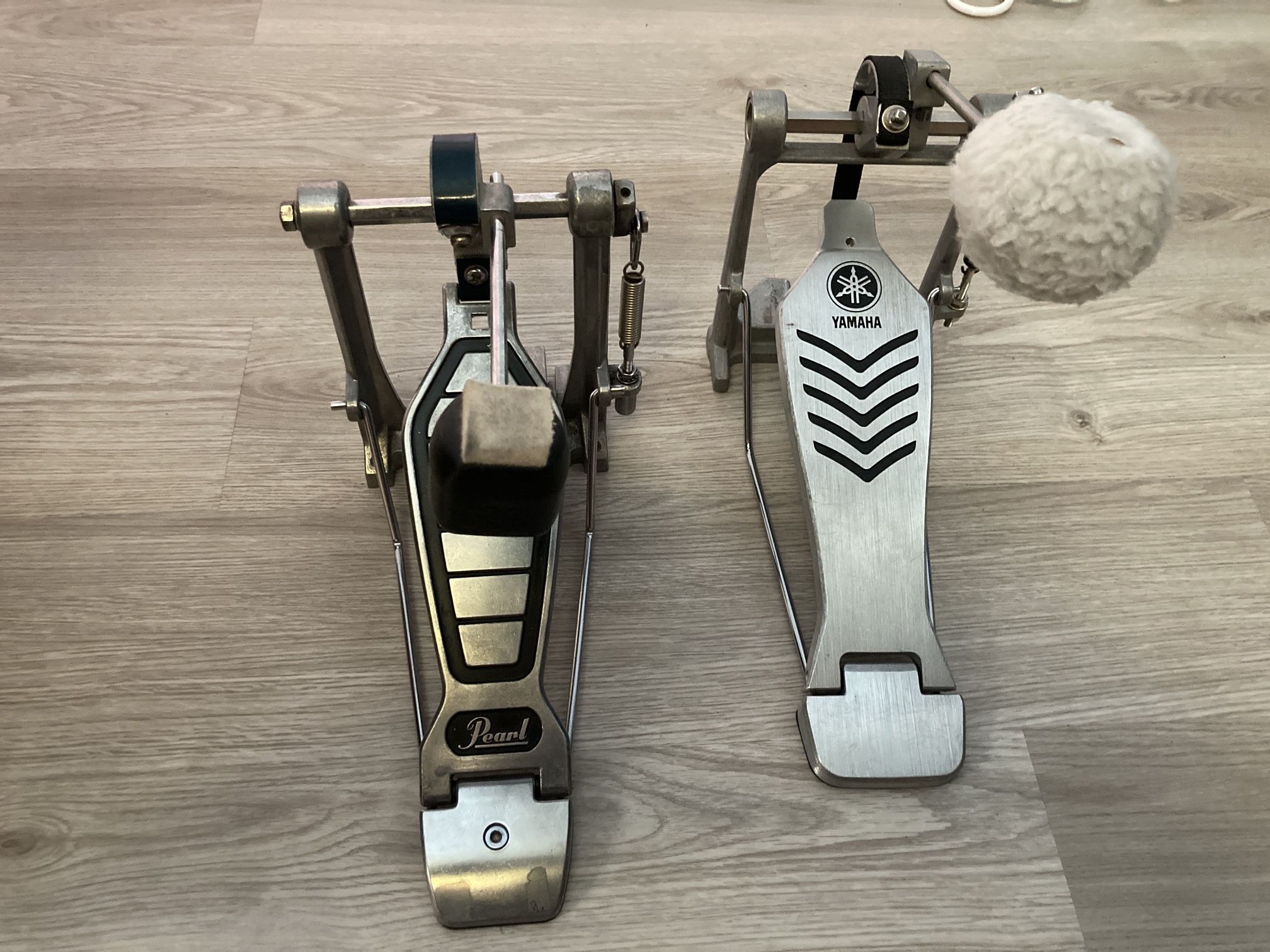 2 Kick Pedals
