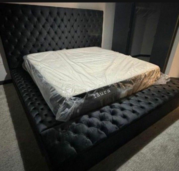 Lindenfield Cal. King Size Bed Frame By Ashley