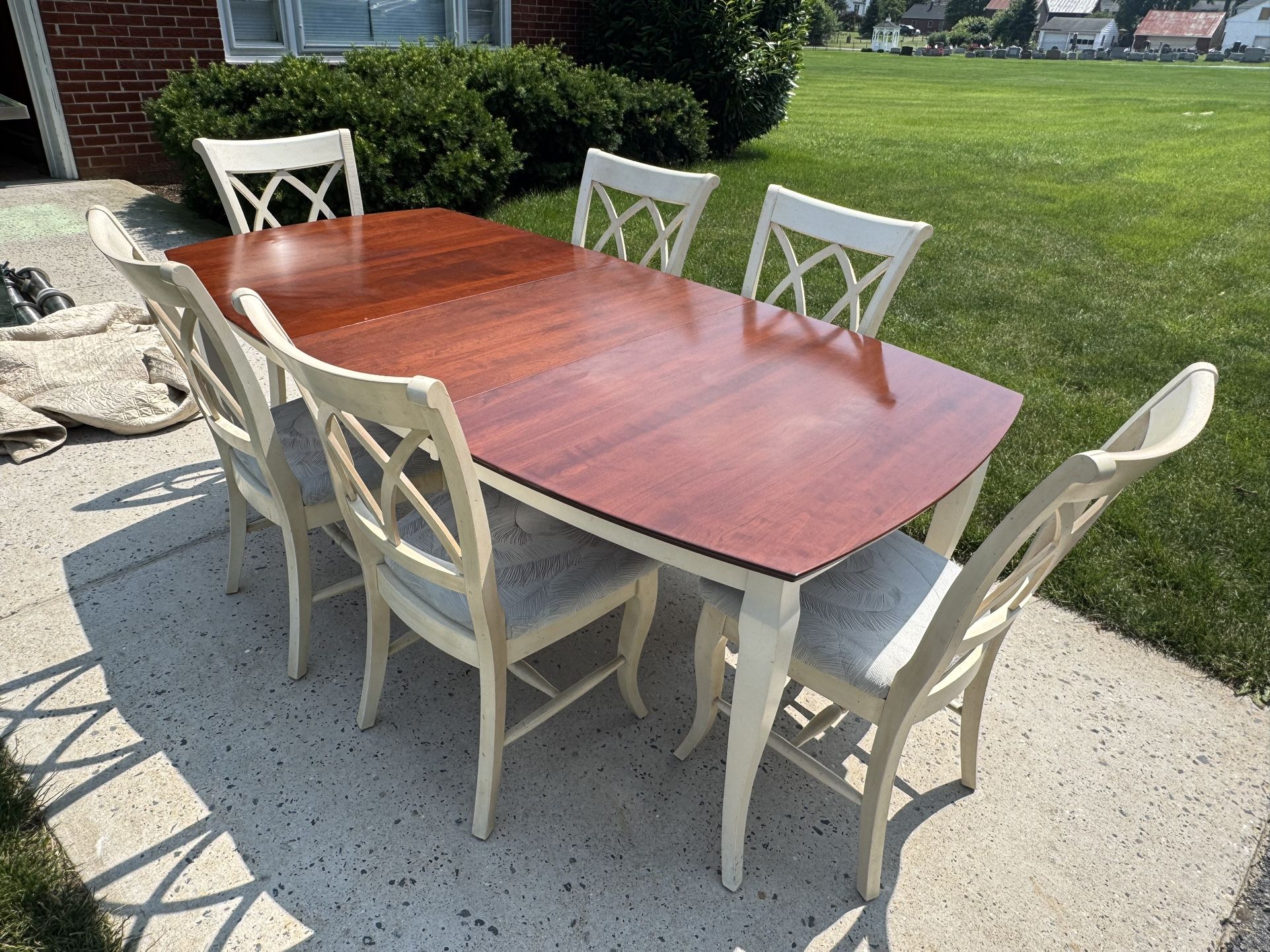 Beautiful Dining Table w/ 6 Chairs, Extension Leaf & Pad - VG Cond. - Marietta