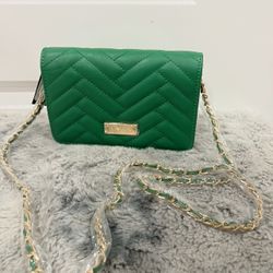 Bebe Green Cross Body Purse for Sale in Santa Fe Springs CA