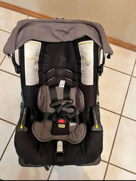 Grey Doona Stroller/Car seat with base - www.disolcolor.com