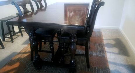 Solid Wood Dining Table with 4 Chairs + Leaf