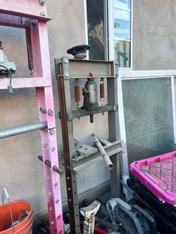a Central Machinery 12-ton or 20-ton H-Frame shop press,