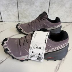 Men’s SALOMON Running Shoes Size 10