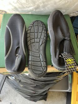Water Shoes Men (11-12)