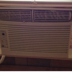 Window Air Conditioner, AC, Works Good, $29