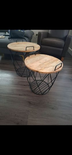 2 Tables