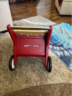 Radio Flyer busy buggy