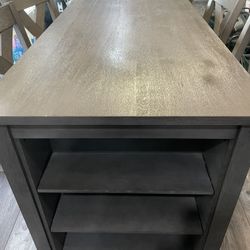 Beautiful New Dining Table 4 Seater