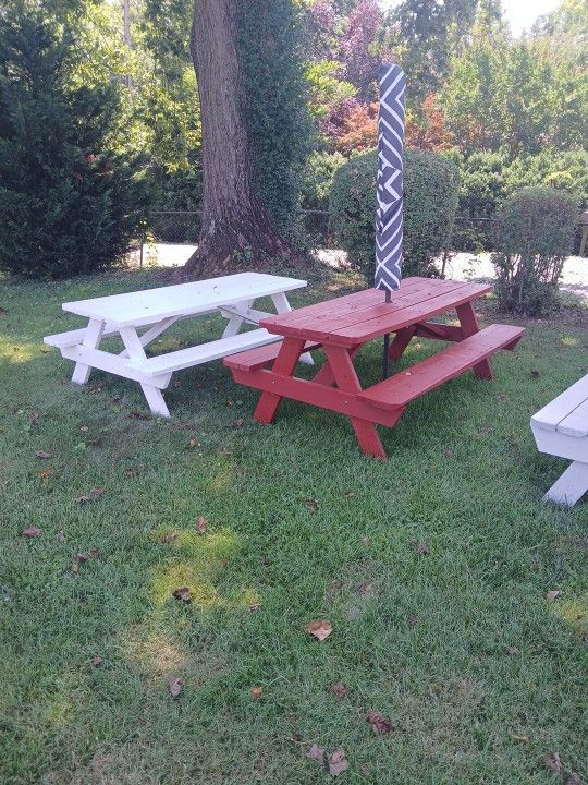 7ft.table And Chairs