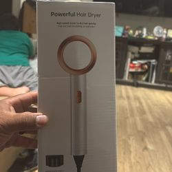 Hairdryer