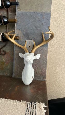 Decorative deer head