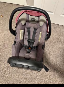 Evenflo girls pivot carseat