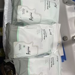 Motif Medical Breastmilk Storage Bags