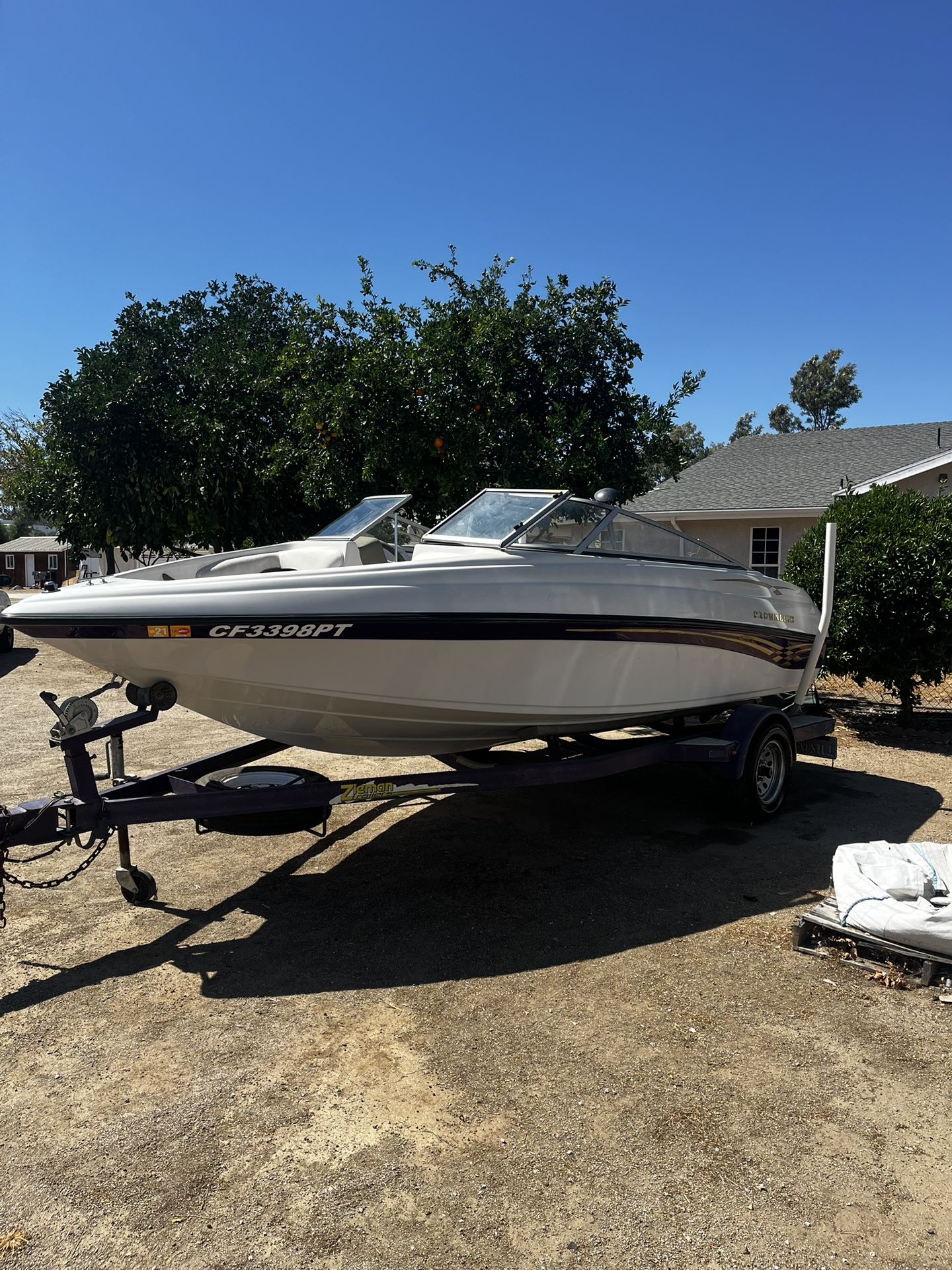 2001 Crow line 18ft TRAILER INCLUDED
