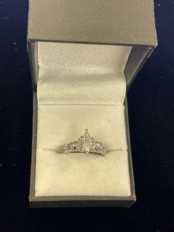 18kt Engagement Ring