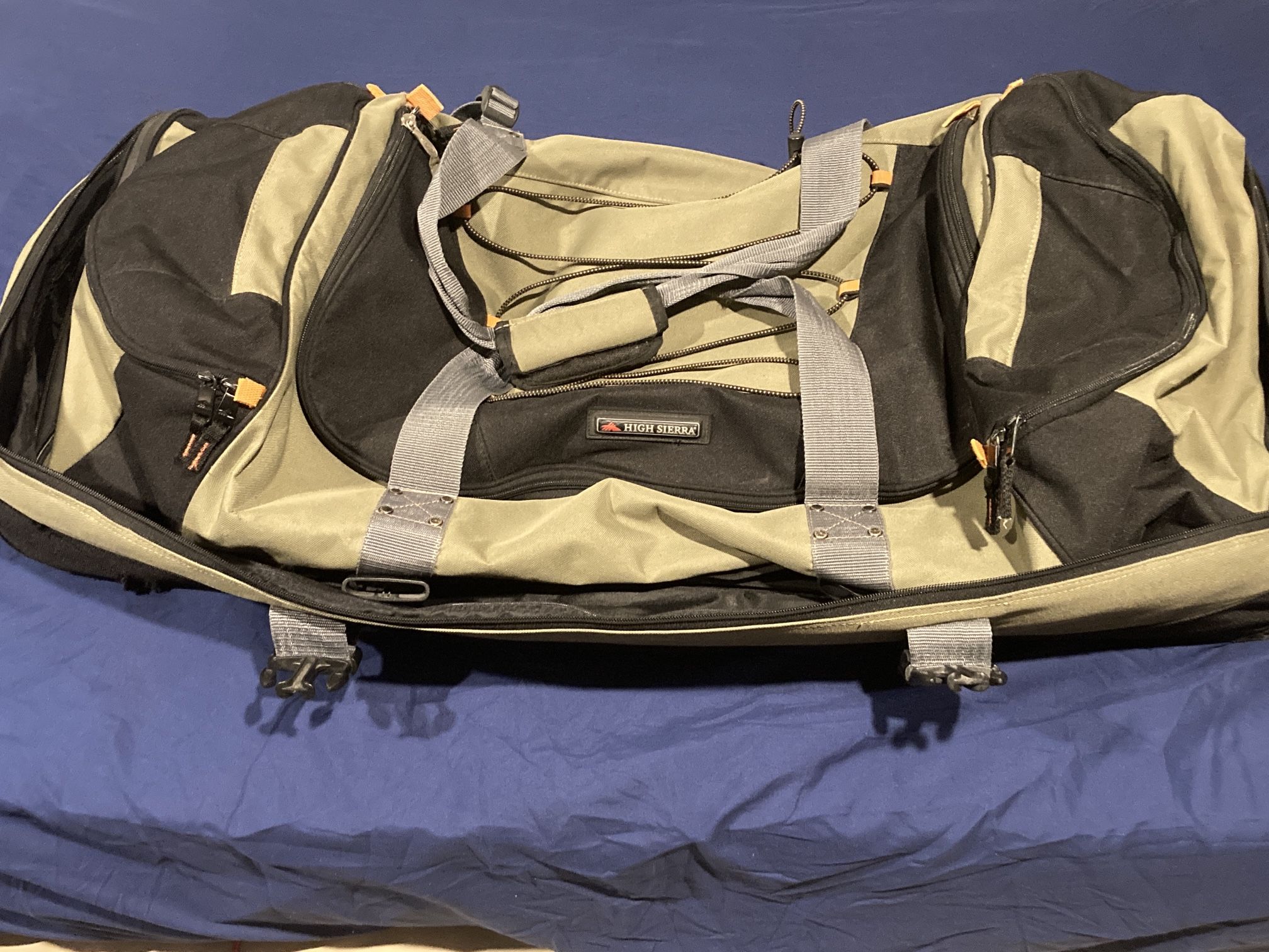 High Sierra 36” Drop Bottom Duffel