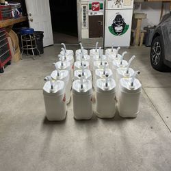 6 Gal Fuel / Water Jugs 