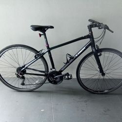 BICYCLE TREK 27 SPEED BRAND NEW 