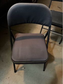 Plastic Cushioned Folding Chairs
