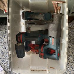 Bosch Tool Set Complete With Batteries.