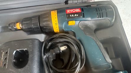 Ryobi Cordless Drill & Flashlight