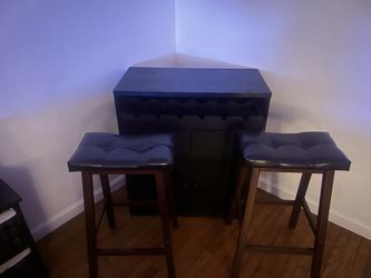 Bar Plus Stools